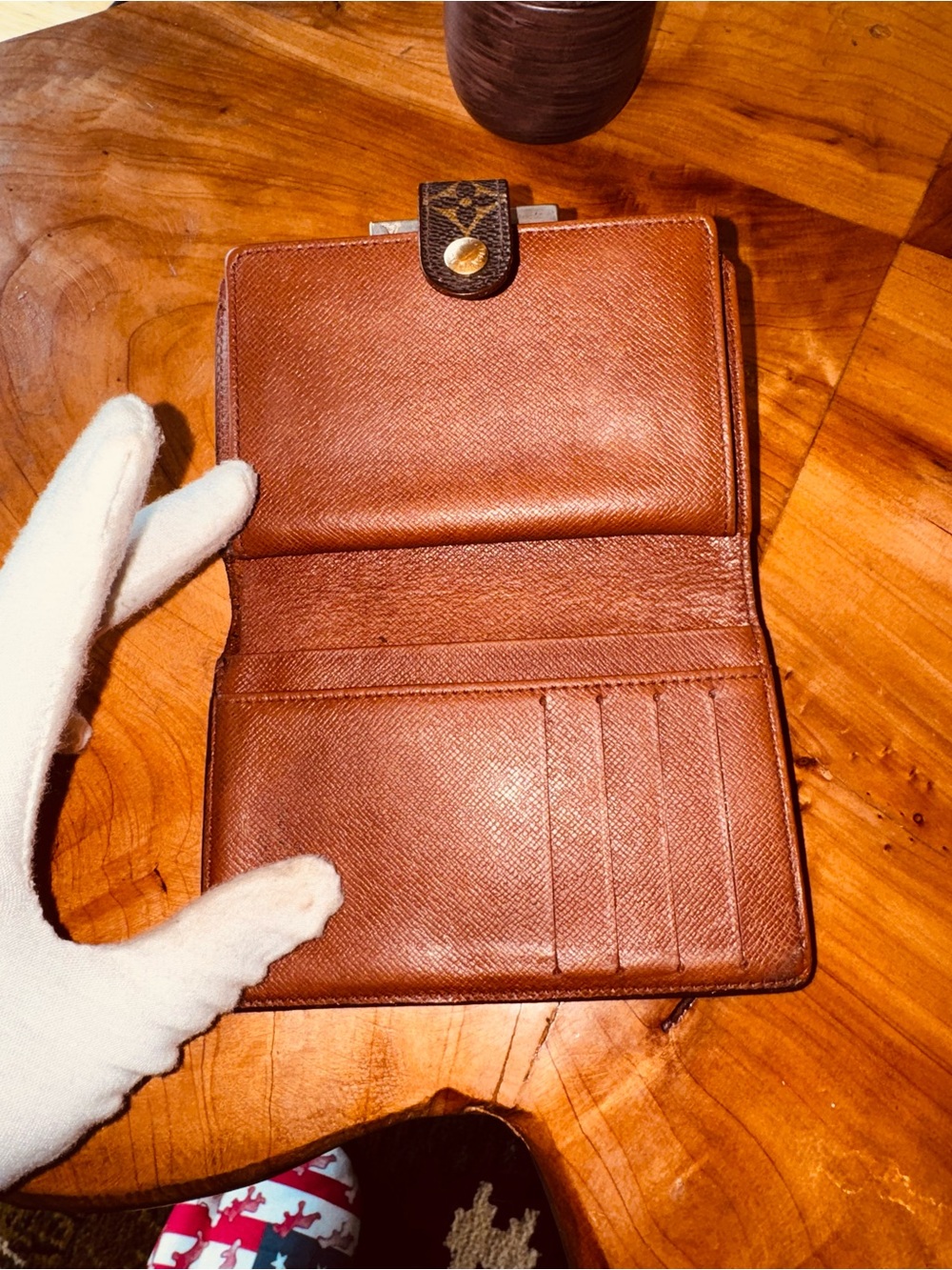 Louis Vuitton French purse, compact, wallet, kiss, lock, monogram, canvas, brown - Picture 6 of 16